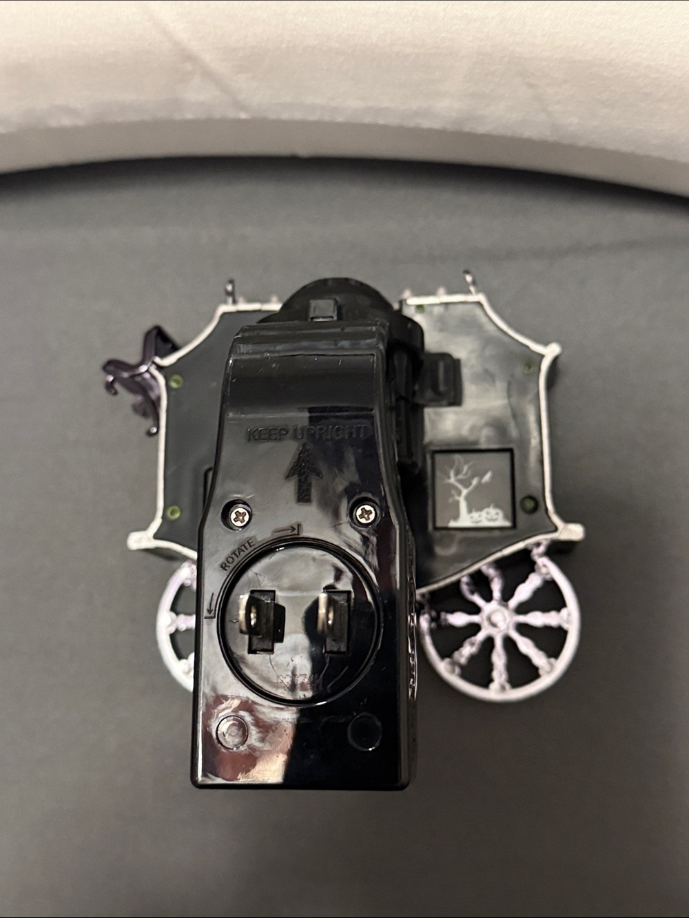 Bath & Body Works Halloween Haunted Carriage Projector Wallflower. Green/Orange - Picture 5 of 8
